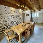 Le Margeride- Corps De Ferme - 3500m2 De Terrain *