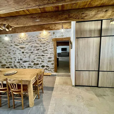 Le Margeride- Corps De Ferme - 3500m2 De Terrain * Ruynes-en-Margeride