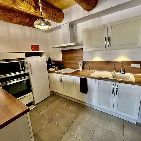 Dom wakacyjny Le Margeride- Corps De Ferme - 3500m2 De Terrain *